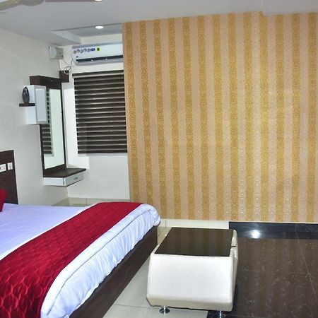 Pagadala Grand Residency Hotel Bapatla Exterior photo